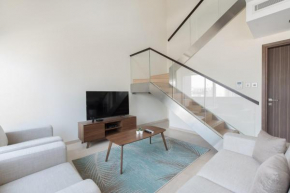Modern Duplex Loft Apartment, 1 Bedroom, Bay Square